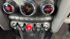 MINI Hatchback 1.5 Cooper Classic 3dr Auto [Comfort/Nav Pack] Petrol Hatchback